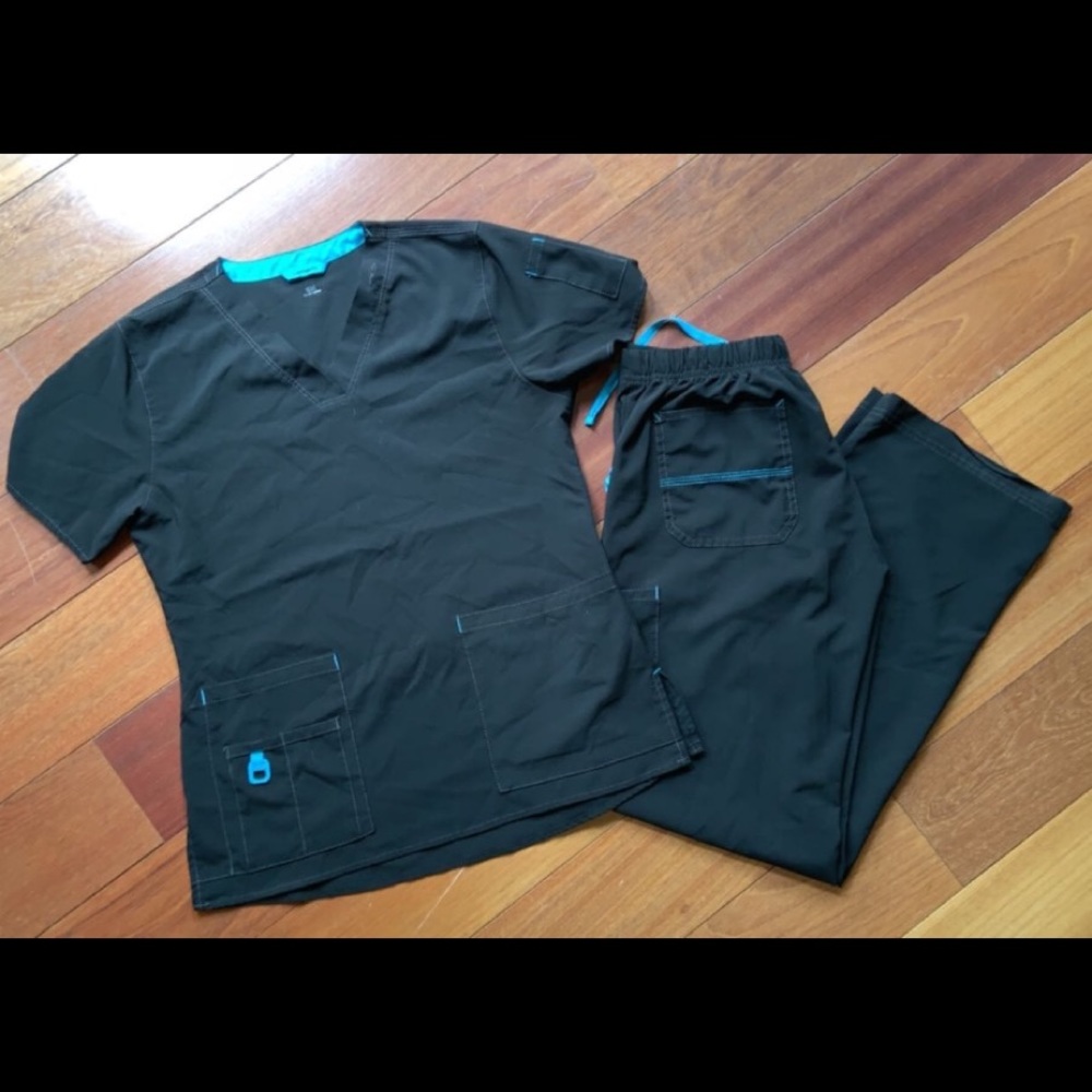 Carhartt scrub set